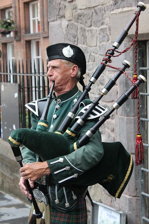 bagpipes-215549_960_720.jpg
