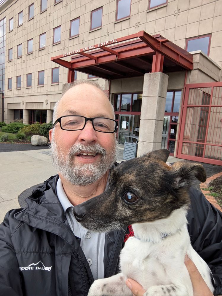 charlie_cuha.jpg charlie_cuha.jpg